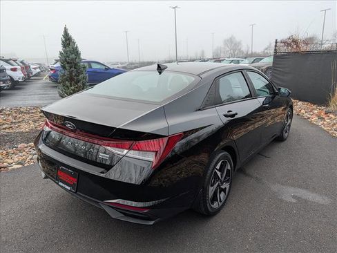 Certified 2023 Hyundai Elantra SEL w/ Convenience Package image 5