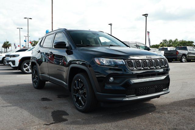 New 2026 Jeep Compass Latitude AWD/4WD image 3