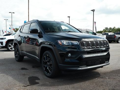 New 2026 Jeep Compass Latitude AWD/4WD image 3