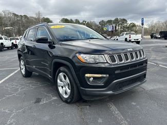 Used 2020 Jeep Compass Latitude video 2