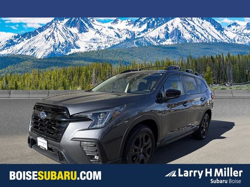Used 2025 Subaru Ascent Onyx Edition image 1