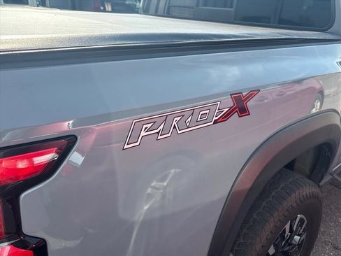 Used 2022 Nissan Frontier Pro-X RWD image 10