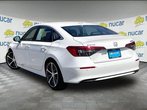 Certified 2024 Honda Civic Touring image 4