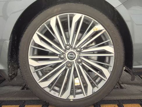 Used 2024 Nissan Altima 2.5 SL image 10