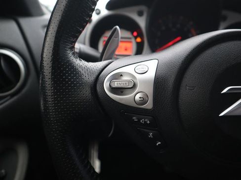 Used 2011 Nissan 370Z Touring image 21