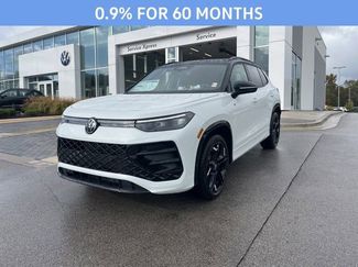 New 2026 Volkswagen Tiguan SE R-Line video 1