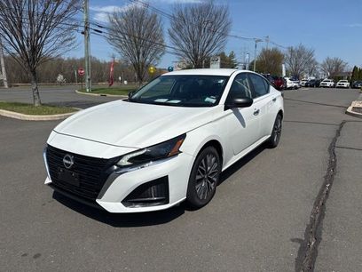 Used 2025 Nissan Altima 2.5 SV