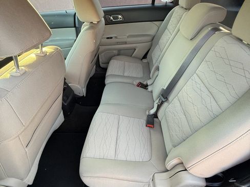 Used 2012 Ford Explorer FWD image 6