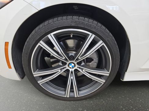 Used 2023 BMW 330i Sedan w/ Convenience Package image 31