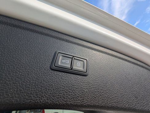 Used 2023 Audi Q5 2.0T Premium Plus image 39