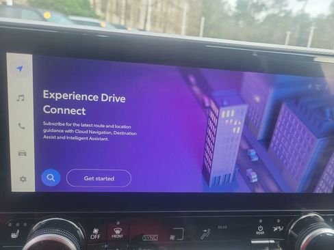 Used 2023 Toyota Highlander Platinum image 26