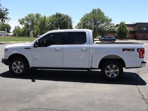 Used 2017 Ford F150 XLT w/ Equipment Group 302A Luxury AWD/4WD image 9