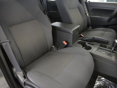 Used 2012 Jeep Liberty Sport image 15