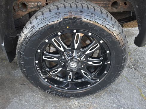 Used 2017 GMC Sierra 1500 SLT image 30