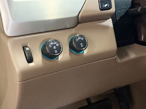 Used 2020 GMC Yukon XL SLT image 10