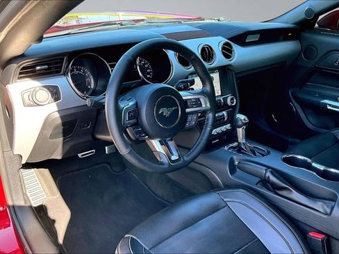 Used 2017 Ford Mustang GT Premium w/ Black Accent Package RWD image 13