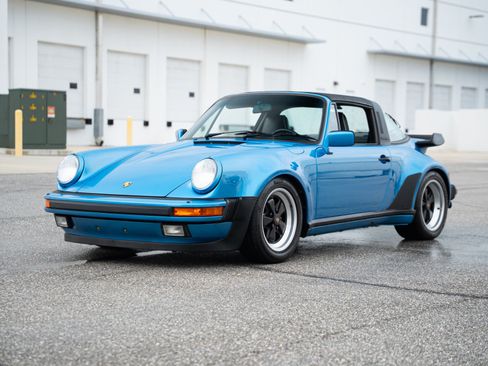 Used 1989 Porsche 911 Targa RWD image 2