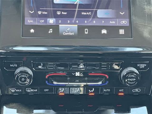 Used 2023 Jeep Grand Cherokee L Laredo w/ Luxury Tech Group I image 14