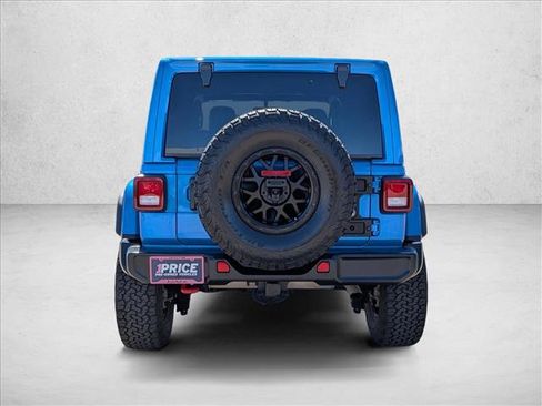 Used 2022 Jeep Wrangler Unlimited Rubicon w/ Cold Weather Group image 6