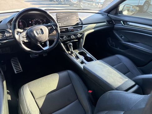 Used 2019 Honda Accord Sport image 6