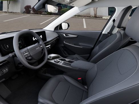 New 2025 Kia EV6 Light w/ Light LR Technology Package image 17