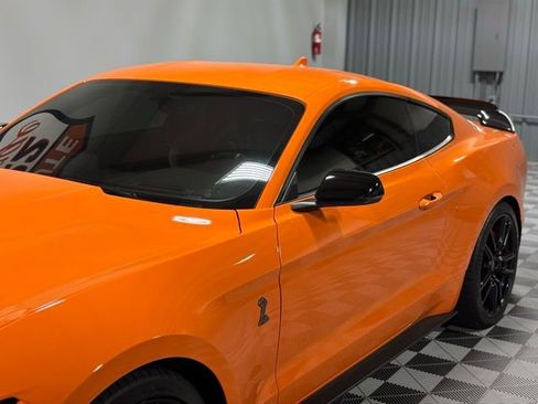 Used 2021 Ford Mustang Shelby GT500 w/ Technology Package image 14