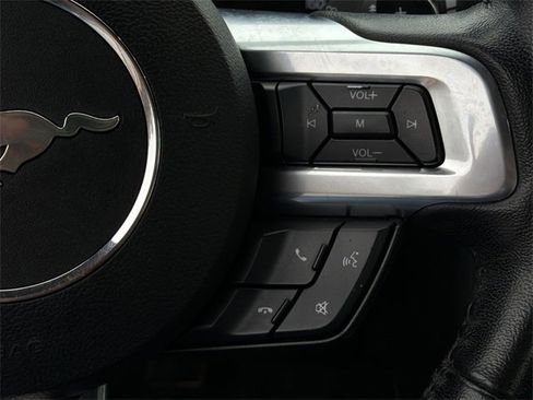 Used 2017 Ford Mustang Coupe image 29