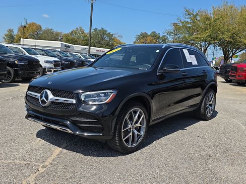 Used 2022 Mercedes-Benz GLC 300 image 8