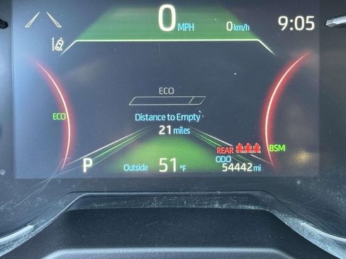 Used 2024 Toyota RAV4 XLE AWD/4WD image 13