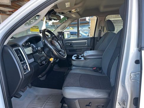 Used 2019 RAM 1500 Big Horn AWD/4WD image 18