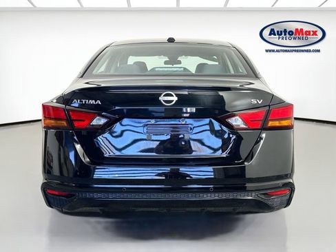 Used 2024 Nissan Altima 2.5 SV FWD image 6