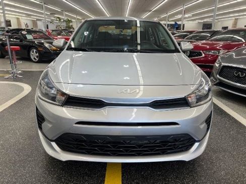 Used 2022 Kia Rio LX FWD image 2