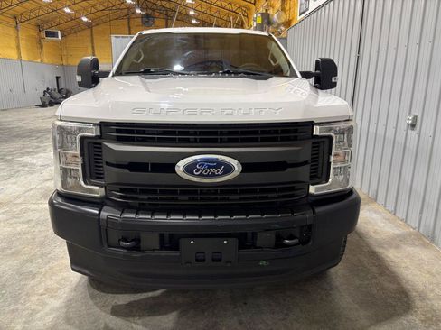 Used 2018 Ford F250 XL w/ Power Equipment Group AWD/4WD image 7