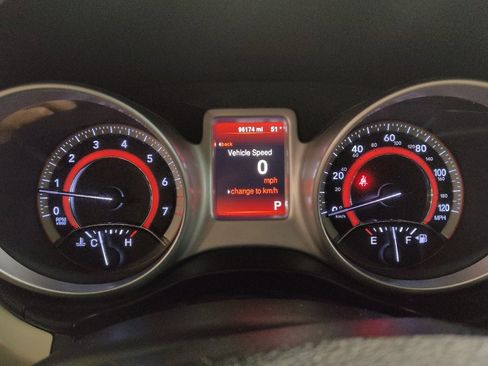 Used 2015 Dodge Journey SXT w/ Flexible Seating Group image 23