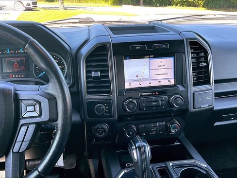 Used 2017 Ford F150 XLT w/ Equipment Group 302A Luxury AWD/4WD image 6