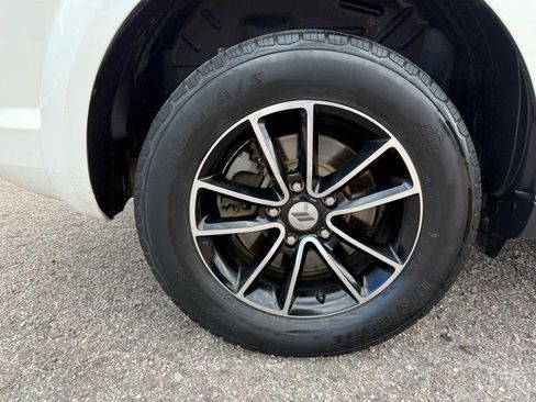 Used 2018 Dodge Journey SE w/ Blacktop Package image 9