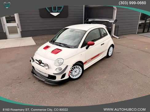 Used 2015 FIAT 500 Abarth FWD image 2