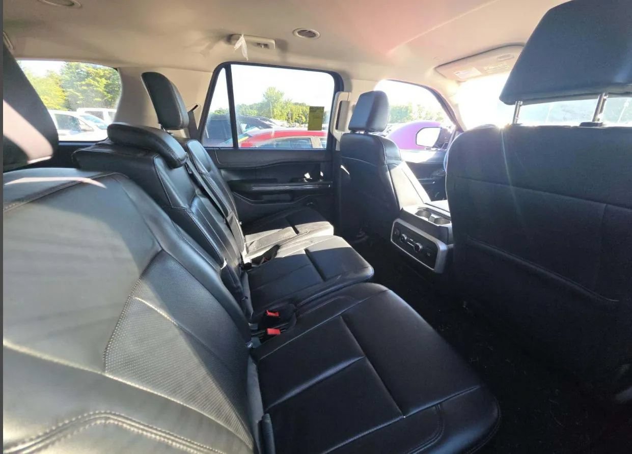 Used 2024 Ford Expedition Max XLT AWD/4WD image 56