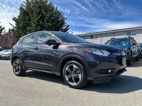 Used 2018 Honda HR-V EX image 2