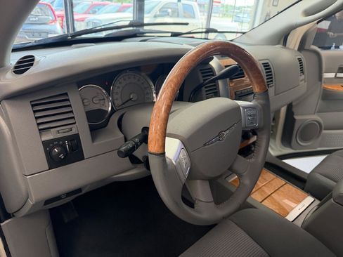 Used 2007 Chrysler Aspen Limited image 20