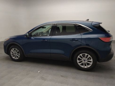 Used 2020 Ford Escape SE FWD image 3