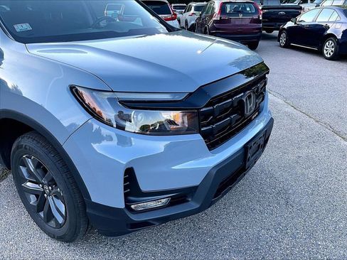 Used 2024 Honda Ridgeline Sport image 8