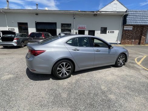 Used 2016 Acura TLX w/ Technology Package FWD image 10