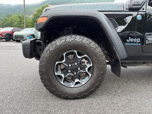 Used 2023 Jeep Wrangler Unlimited Rubicon 4xe w/ Steel Bumper Group AWD/4WD image 9