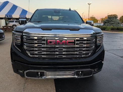 Used 2026 GMC Sierra 1500 Denali AWD/4WD image 2