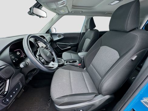 Used 2023 Kia Soul EX FWD image 13