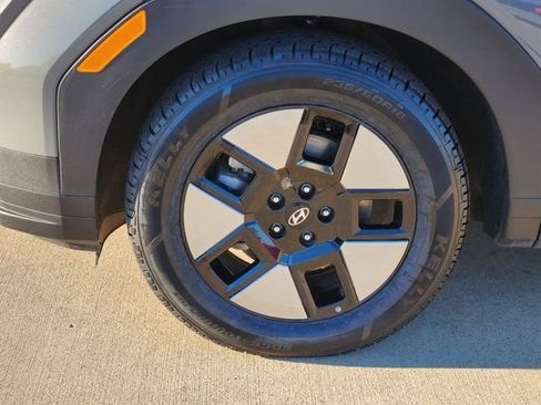 Used 2025 Hyundai Santa Fe SEL image 17