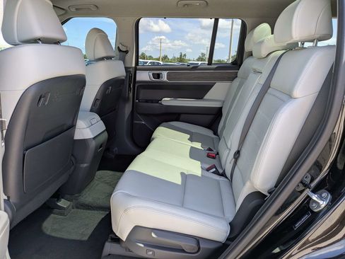 Used 2024 Hyundai Santa Fe Limited FWD image 17