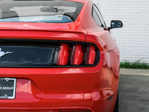 Used 2015 Ford Mustang Coupe w/ Equipment Group 051A RWD image 33