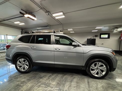 Used 2021 Volkswagen Atlas SE w/ Panoramic Sunroof Package image 10